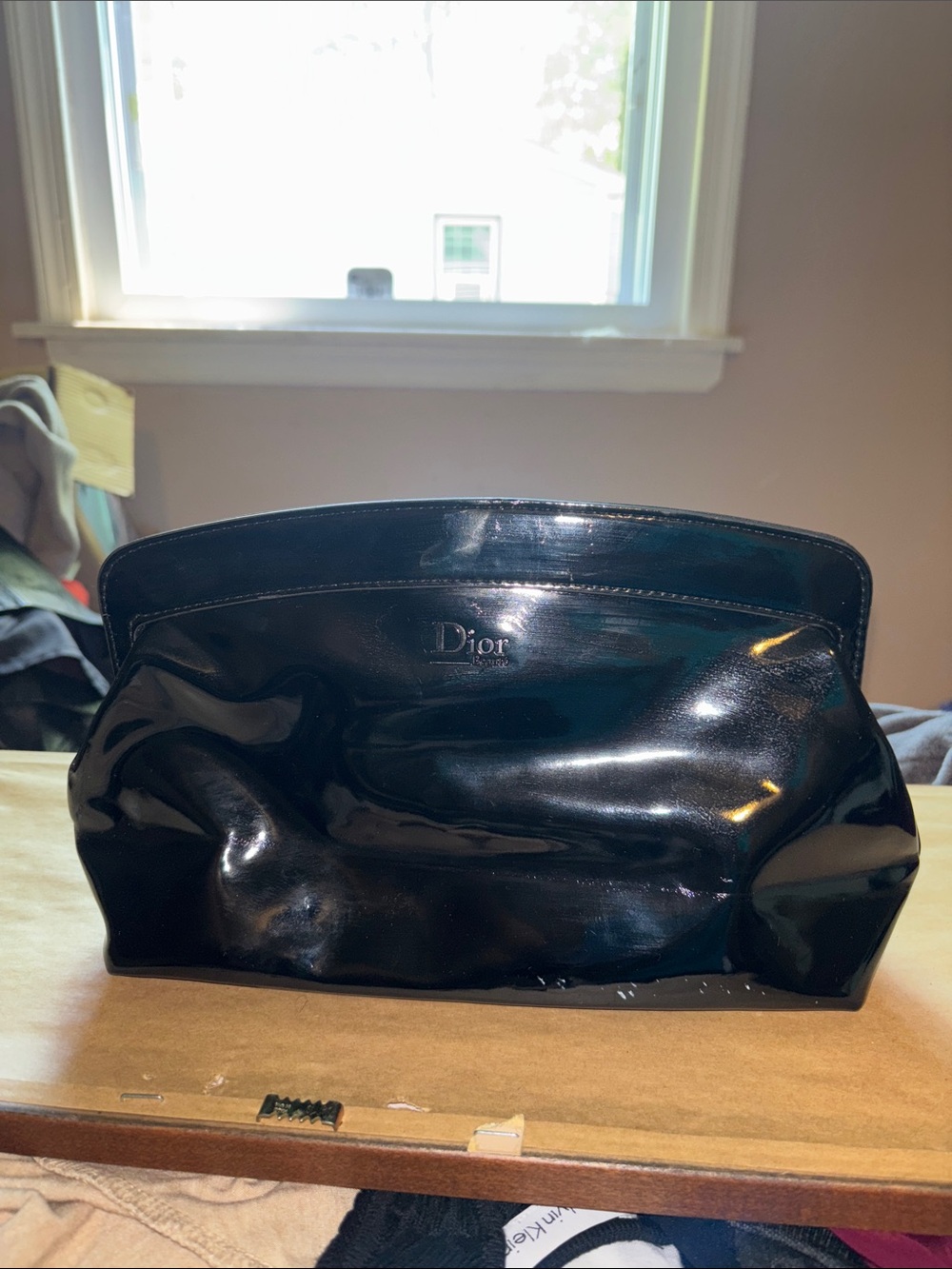Flash Sale 🎉Dior Black Patent Leather Makeup Clutch - immaculate Red Interior
